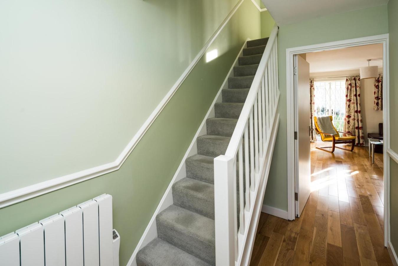 Fantastic In Canary Wharf - 2 Bedrooms Holiday home London