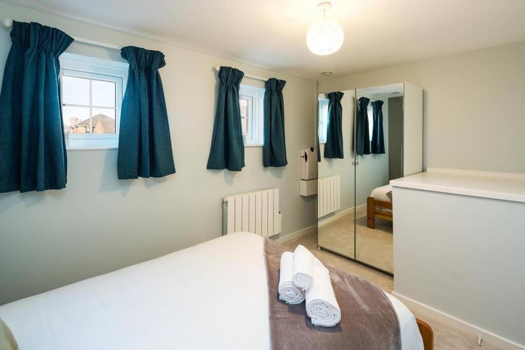 Fantastic In Canary Wharf - 2 Bedrooms Holiday home London