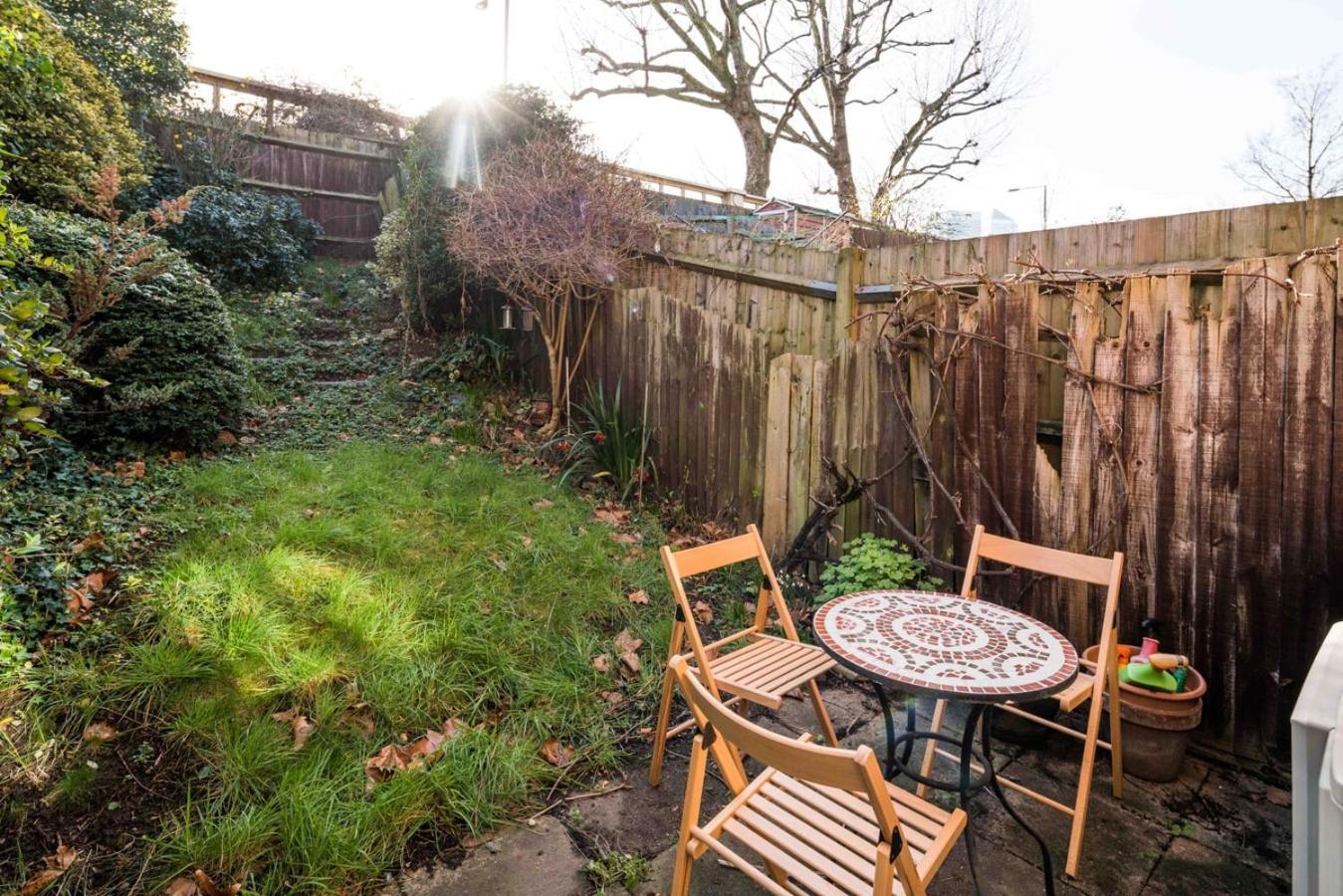 Fantastic In Canary Wharf - 2 Bedrooms Holiday home