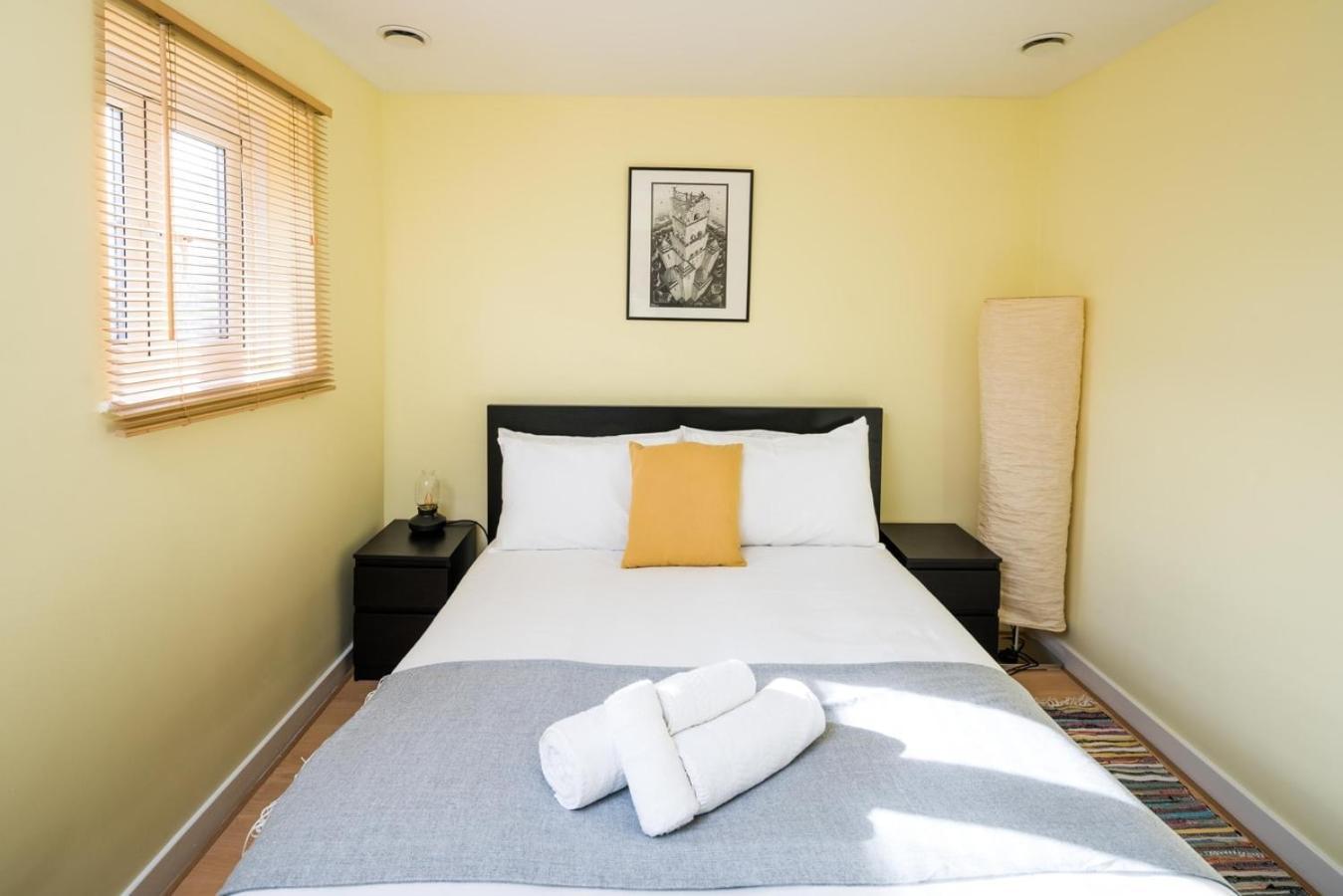 Holiday home Fantastic In Canary Wharf - 2 Bedrooms *